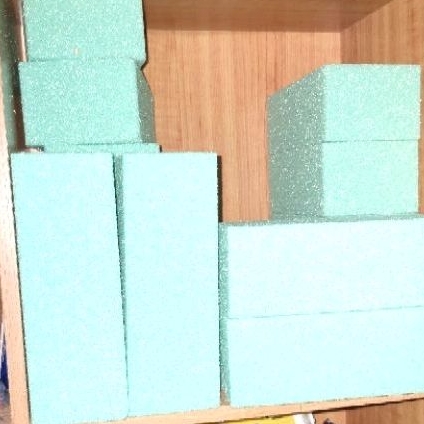 spon busa warna hijau buat buket bunga