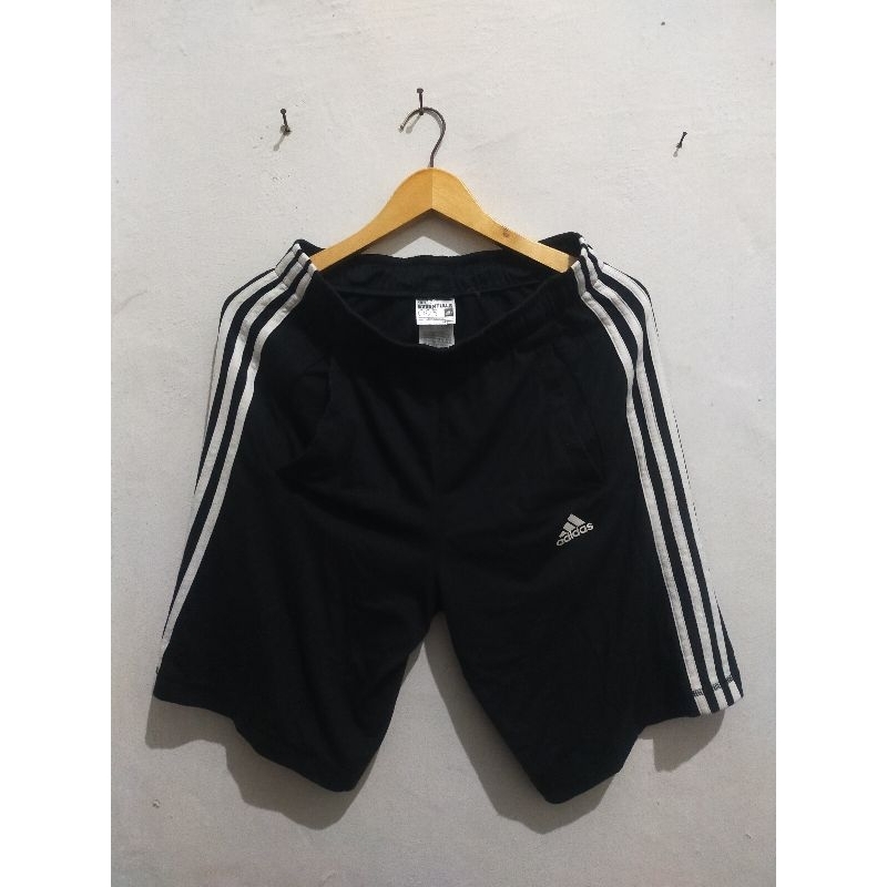 CELANA PENDEK ADIDAS SECOND