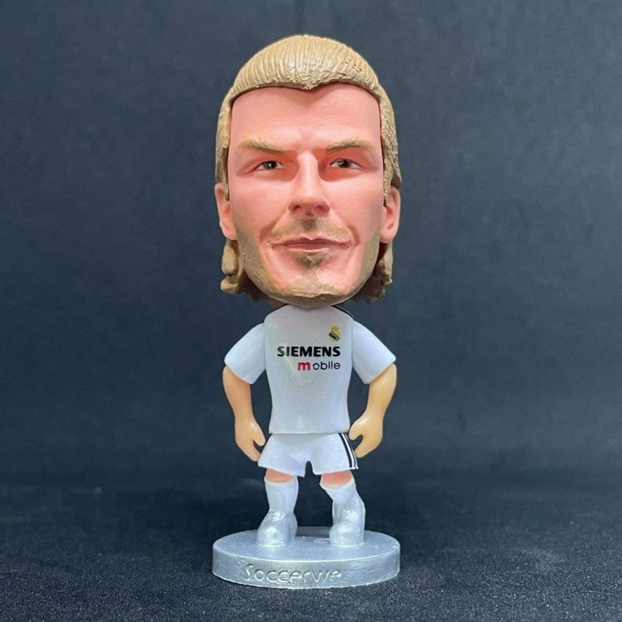 Action figure David Beckham Real Madrid 2004 soccerwe