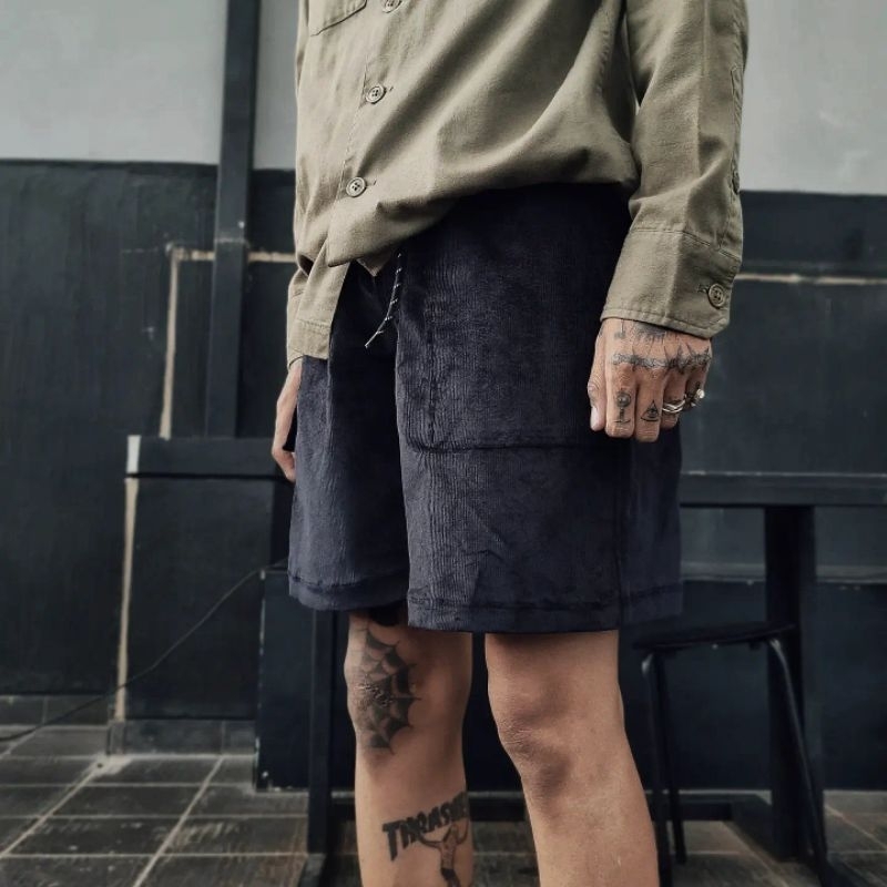 Edward Kelley - Elian Fatigue Cargo Short Pants Blue/Black Corduroy