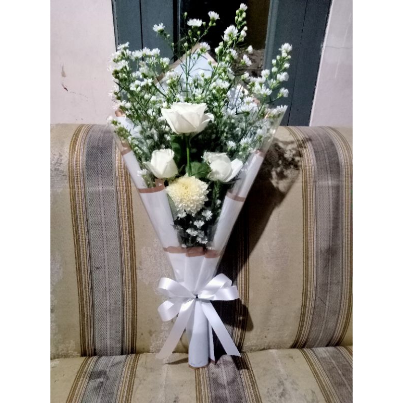 Buket bunga mawar putih asli segar CIMAHI BANDUNG PADALARANG