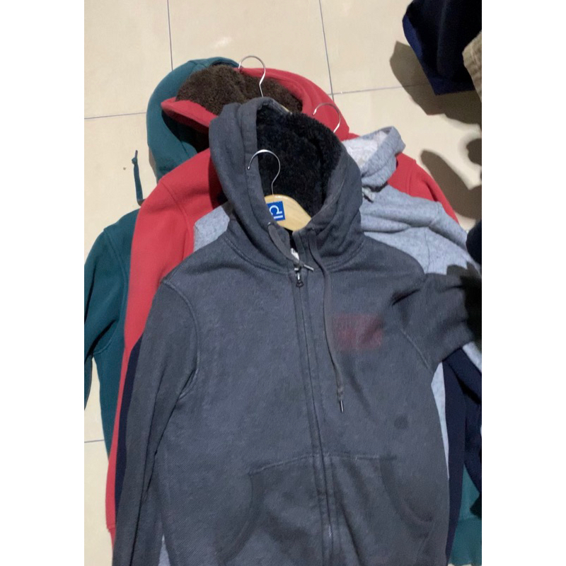 Borongan Sherpa Uniqlo