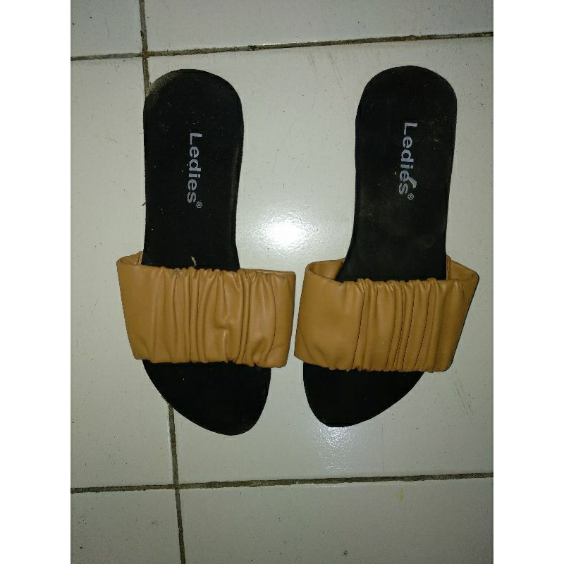 Sandal Wanita size 35