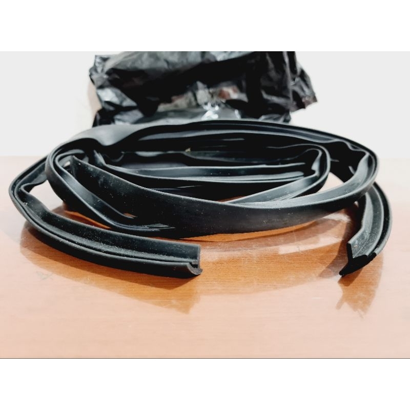 Karet list Tepong VESPA VBB NOS ORI