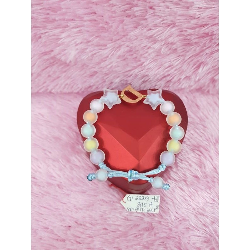 GL2229H395H Gelang serut candy variasi inisial huruf D emas kuning asli berat 1.350 sama mata  9.150