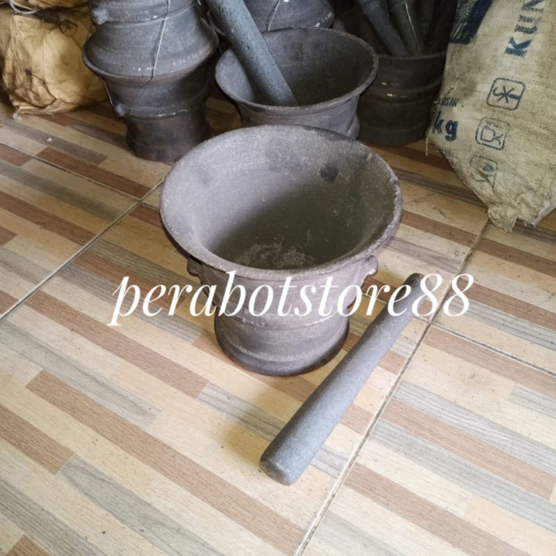 lumpang besi tumbukan bumbu free alu besi diameter 17 cm