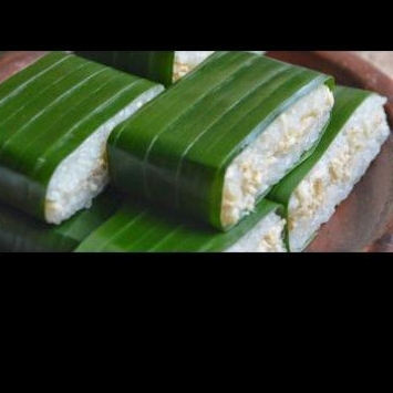 

jajanan basah Lemper isi ayam full