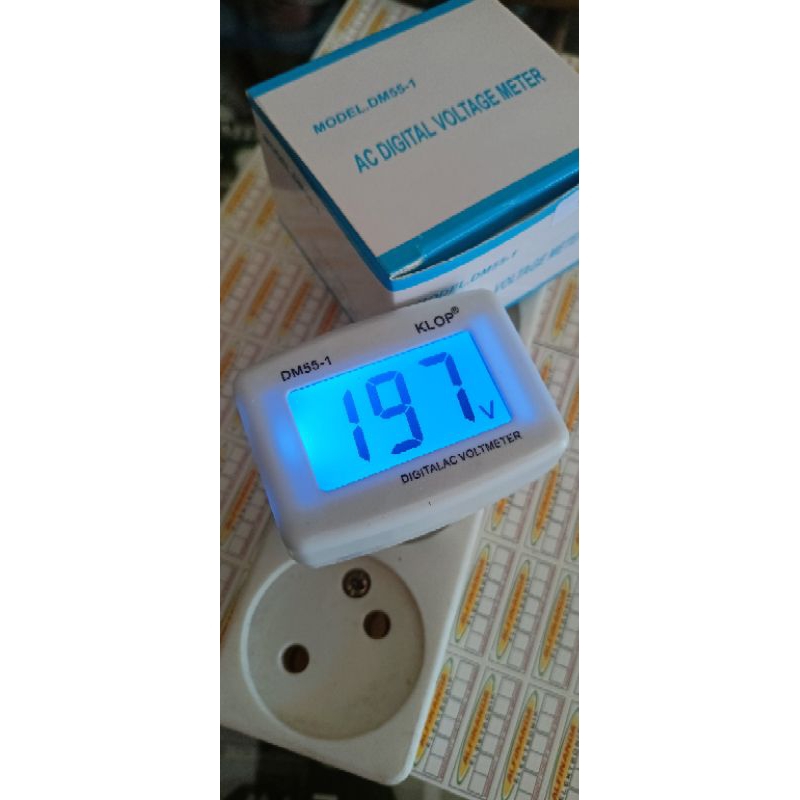 AC Digital volt meter