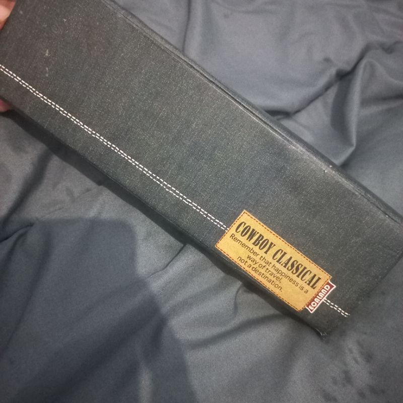 

preloved kotak pensil