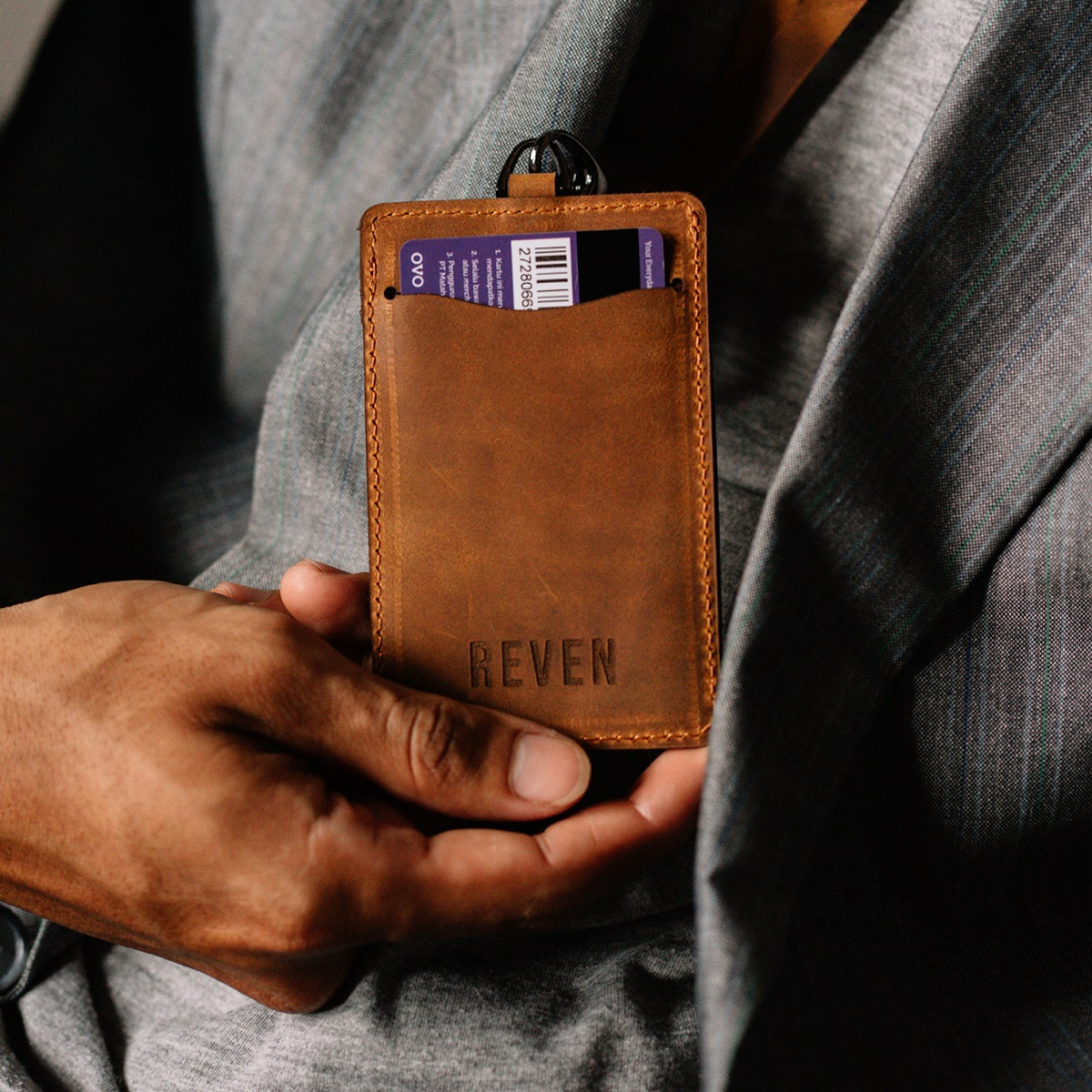 

Lanyard Name Tag Gantungan Id Card Kulit Asli Reven Arca - Art Leather