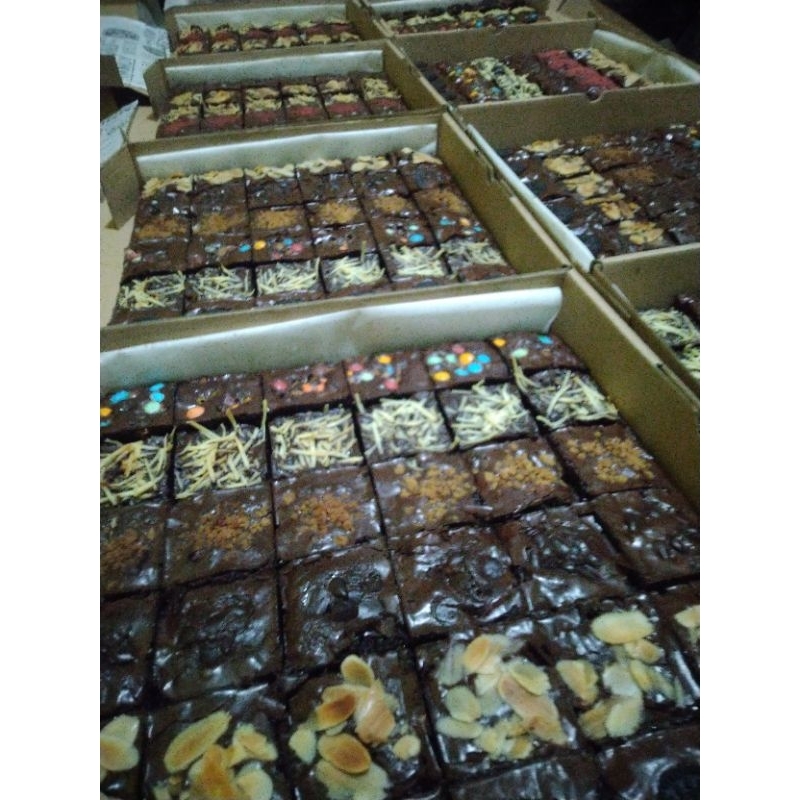 

BROWNIES SLICE