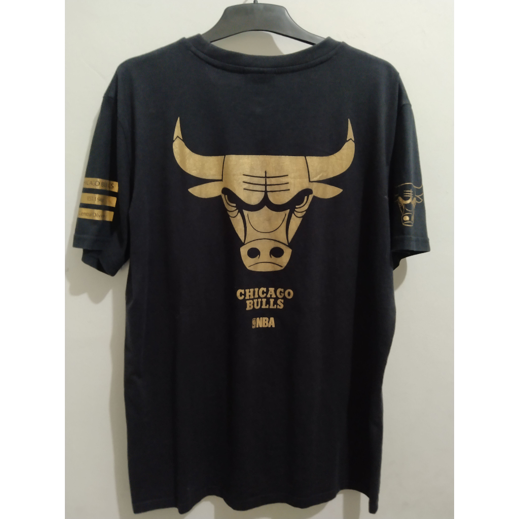 T Shirt NBA Chicago Bulls Central Division Est.1966