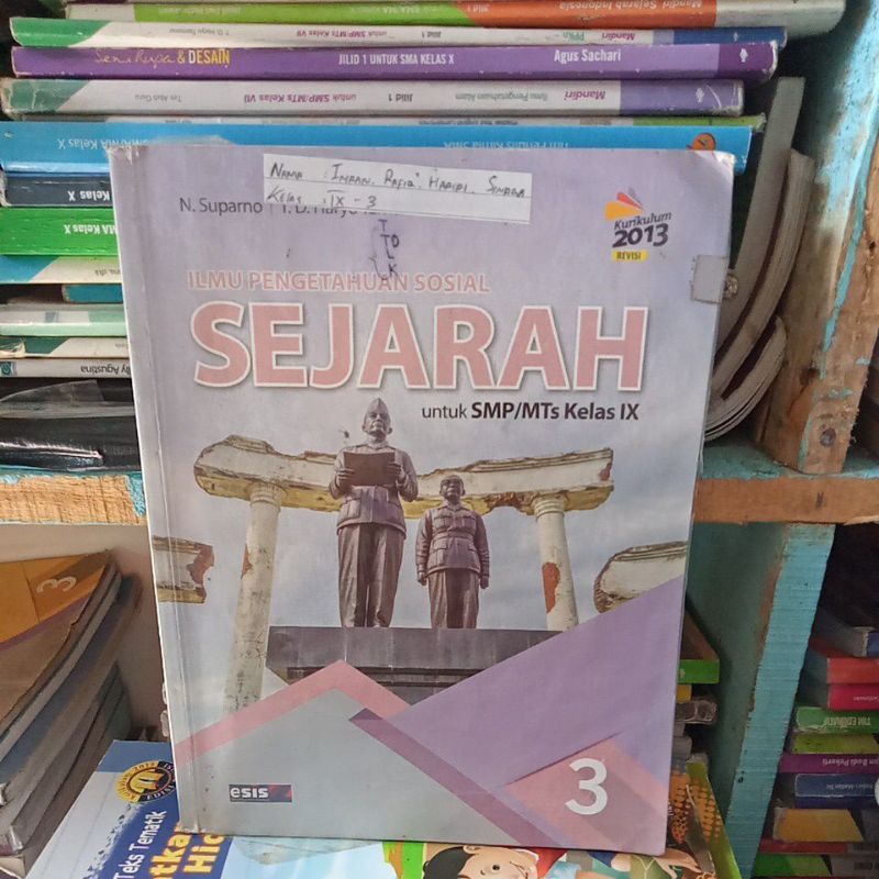 buku sejarah untuk SMP kelas 9 penerbit esis