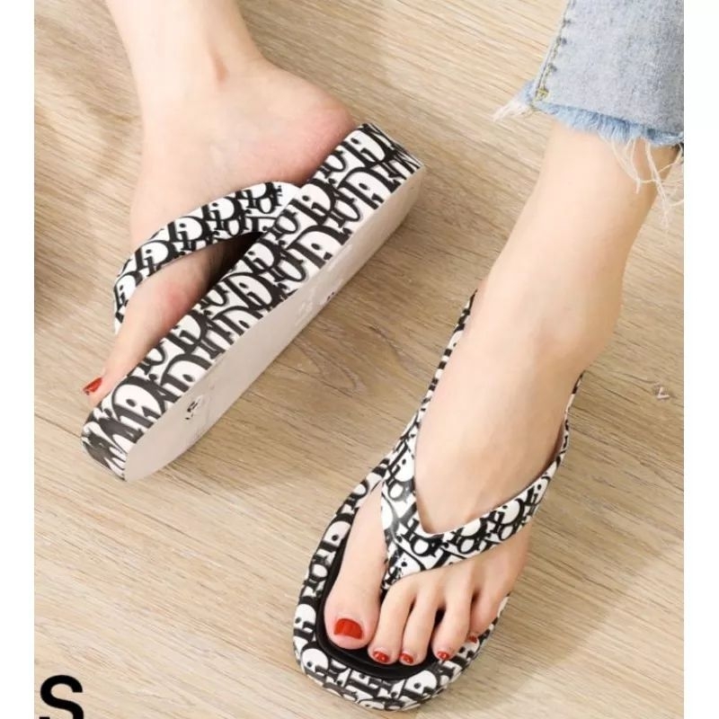 SENDAL JEPIT WANITA IMPORT MOTIF DIOR