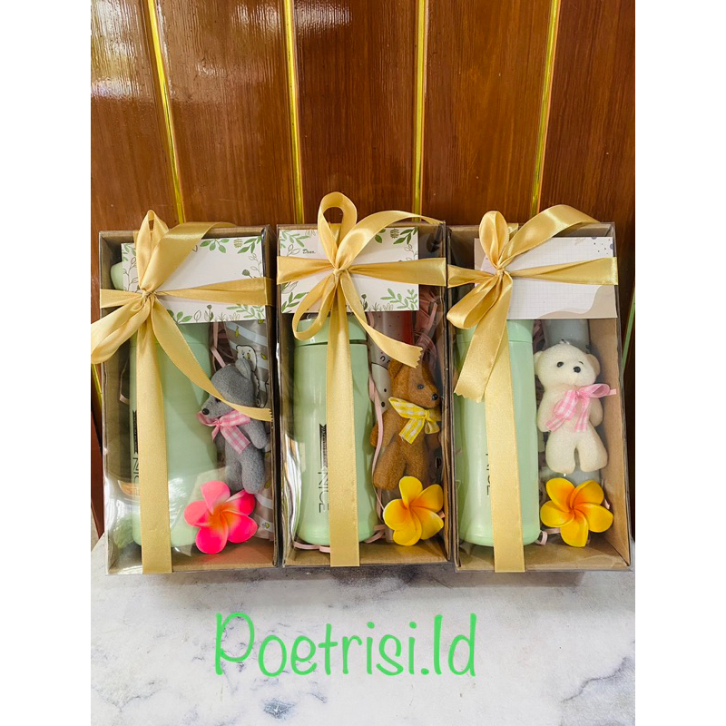 Hampers Wisuda/ Kado acara Kantor/Sekolah/Kado Teman/ Gift Box