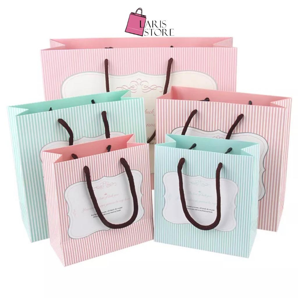 

Paperbag motif garis garis / tas hadiah souvenir