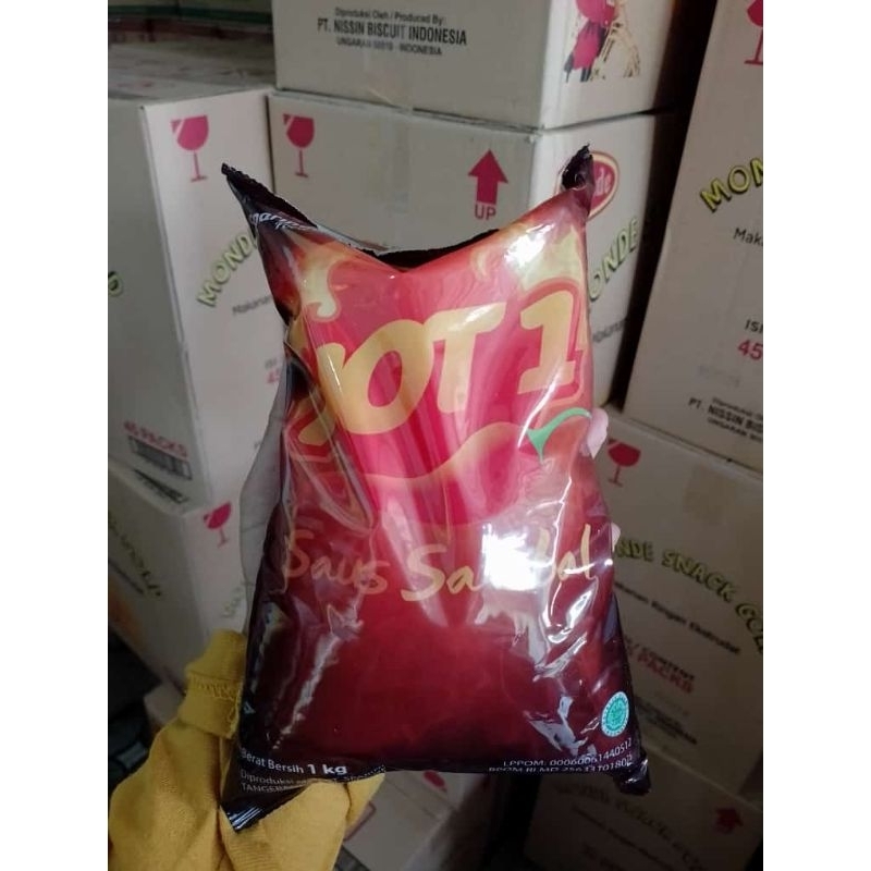 

Saos hot one bantal 1 kg/saus hot1 isi banyak bantalan rasanya enak