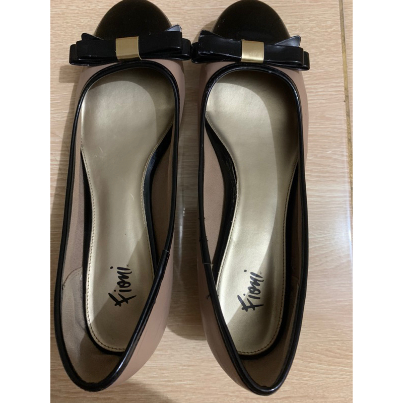 sepatu wedges fioni payless