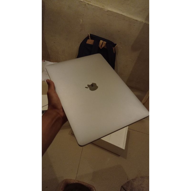 MacBook Pro 2017 Non Touch Bar EX IBOX