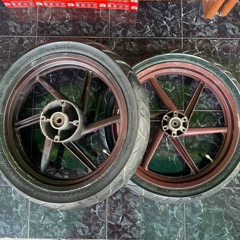 PELEK HONDA TIGER MODEL NS1 NF4