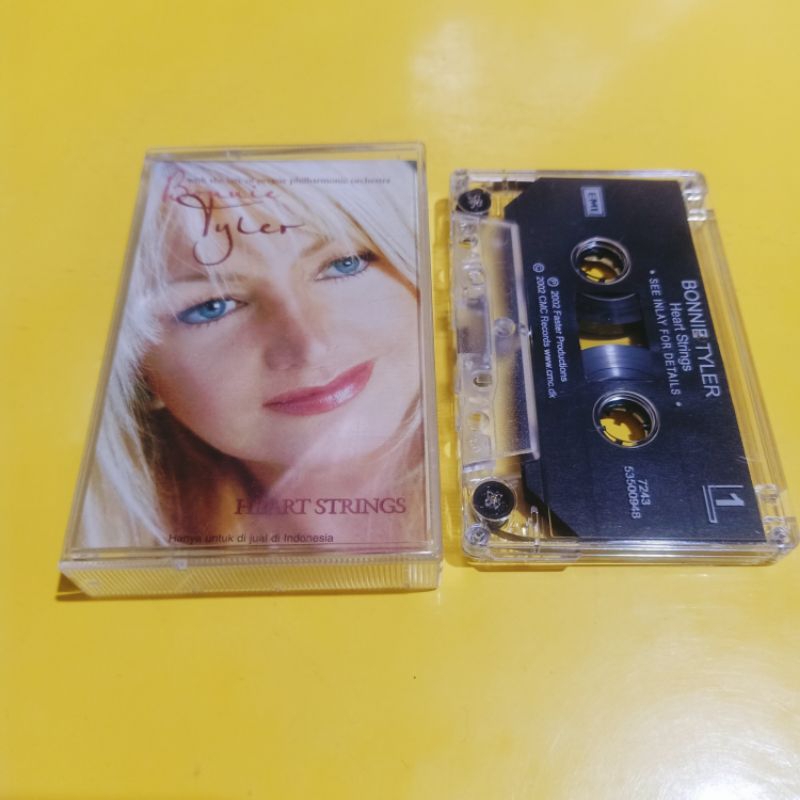 Kaset BONNIE TYLER Heart Strings