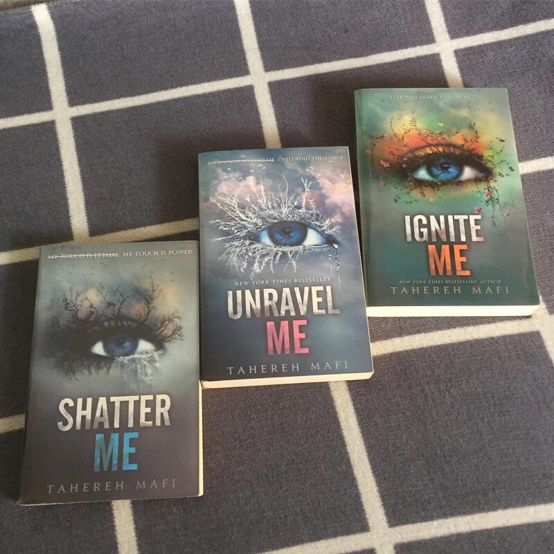 Novel Trilogi Shatter Me Unravel Me Ignite Me by Tahereh Mafi