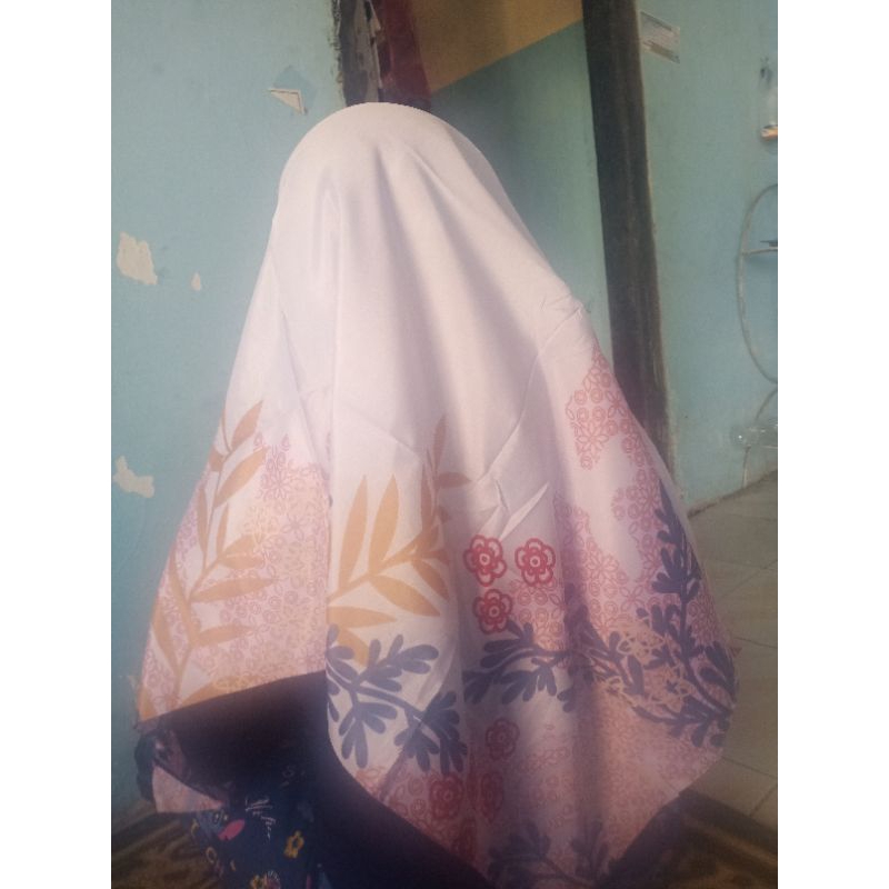 Jilbab Segi Empat Motif Olive Metal Logo  LC Azara SuperFashion