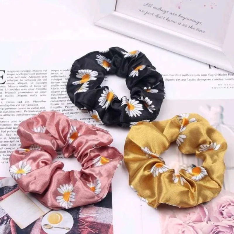 SCRUNCHIE WANITA KOREA MOTIF DAISY | IKAT RAMBUT WANITA KOREA DAISY