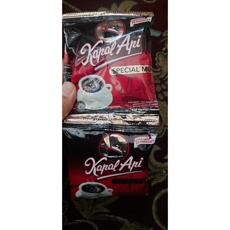

Kopi Kapal Api Special Mix 1 renceng (10pcs)