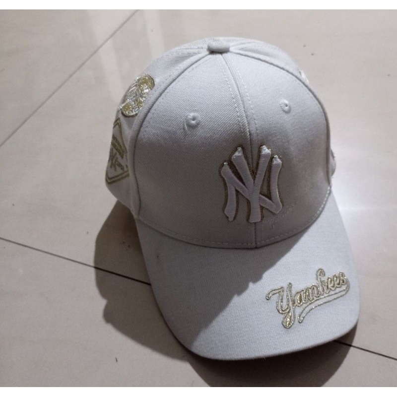 topi putih NY MAJOR league baseball