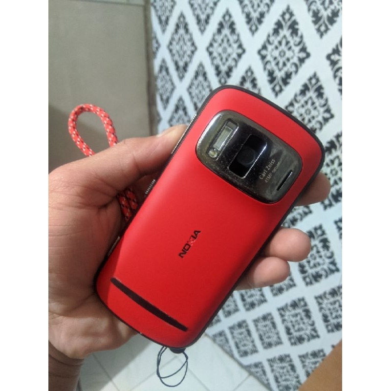 Nokia808
