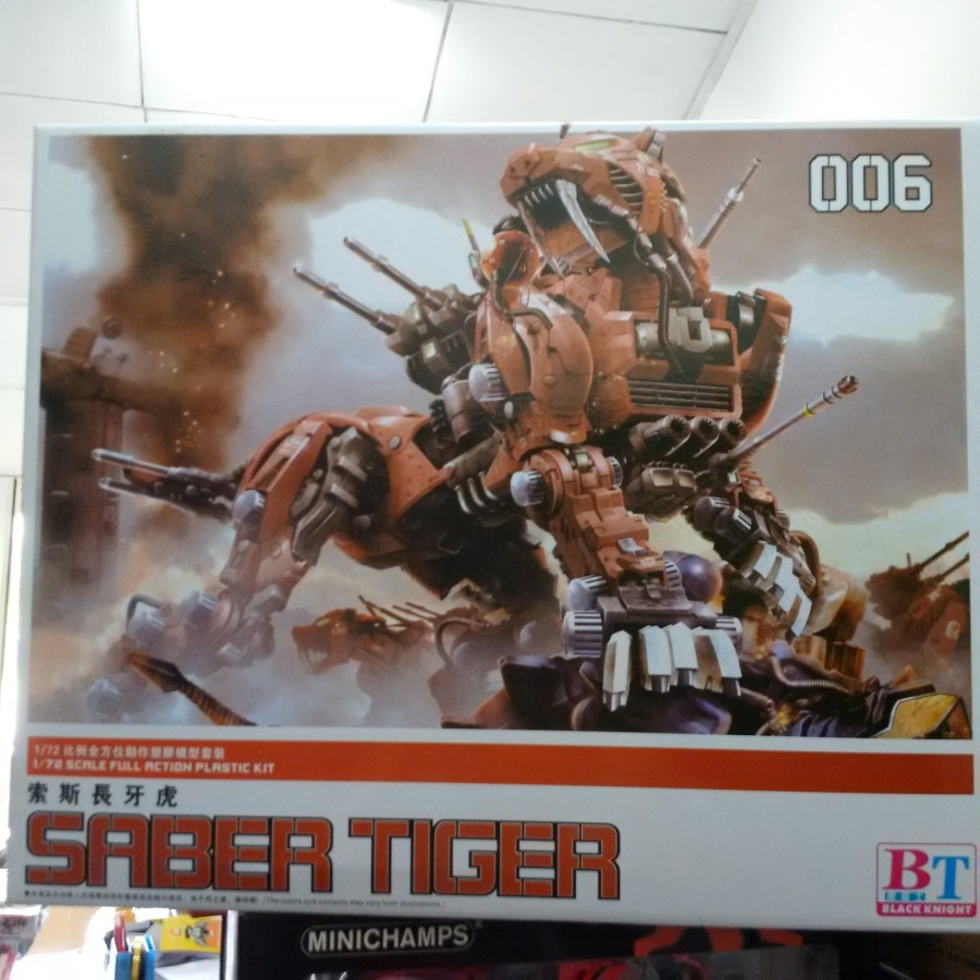 BT Model 1/72 Saber Tiger Model Kit