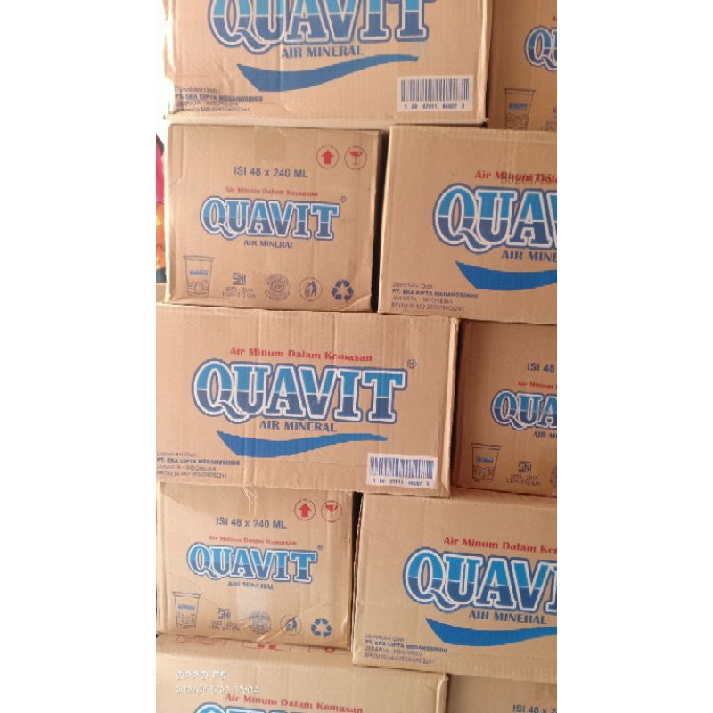 

Air mineral Quavit Gelas 240ml