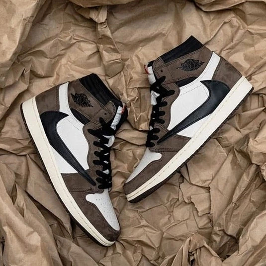 Nike Air Jordan 1 Retro High Dark Mocha