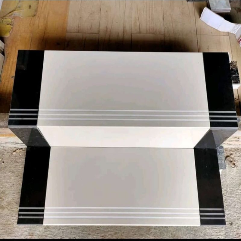 Granit anak tangga kombinasi 30x80/20x80
