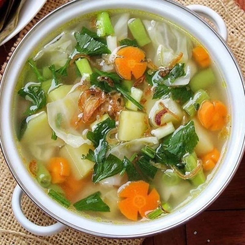 

Sayur Sop + Bumbu Racik Sop (porsi 5-6 orang)