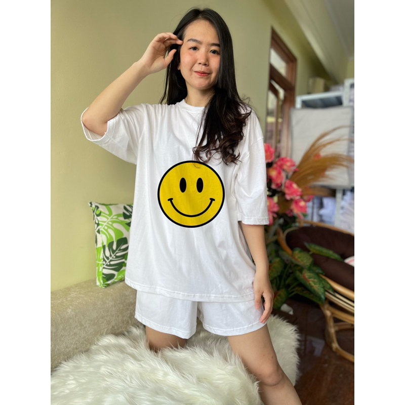 Kaos Oversize Unisex Pria Wanita Set Celana Pendek