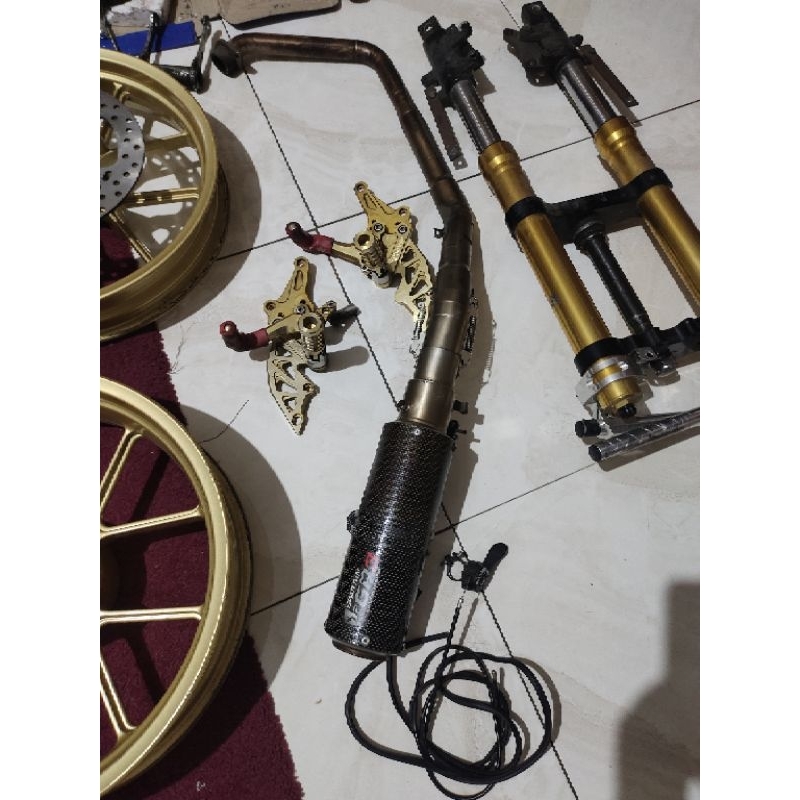 Knalpot GP 3 Suara CBR 150R Fullset