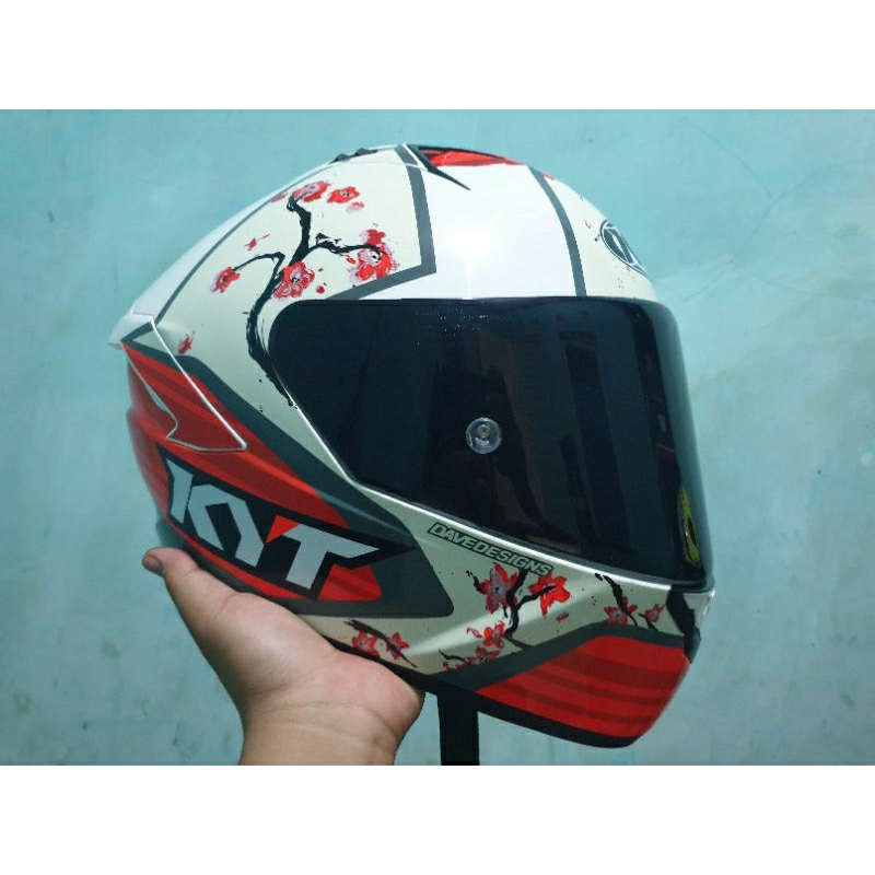 KYT NFR XAVI SAKURA SUZUKA EQRS BEKAS TERMURAH