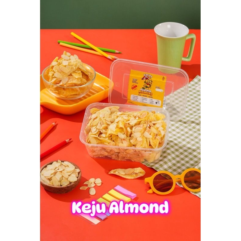

Keripik Pisang - Keju Almond by Zafira 230gr