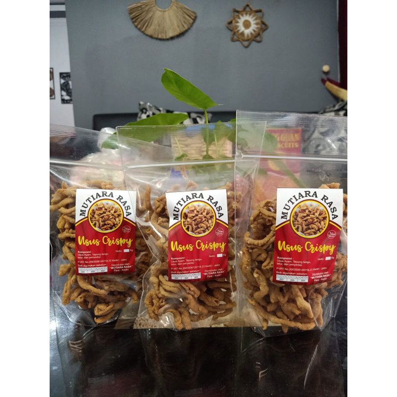 

kripik usus crispy