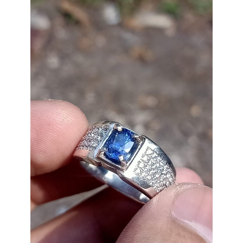 blue saphire srilanka