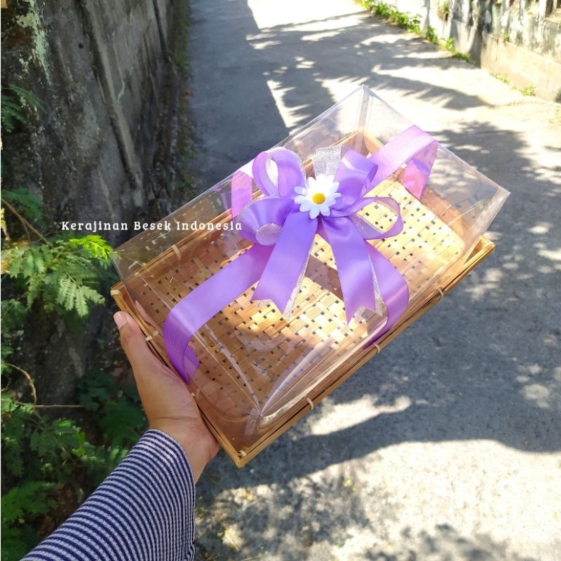 Kotak Hantaran Piring persegi panjang mika hias pita bunga organdi KOtak hantaran Packaging hampers 