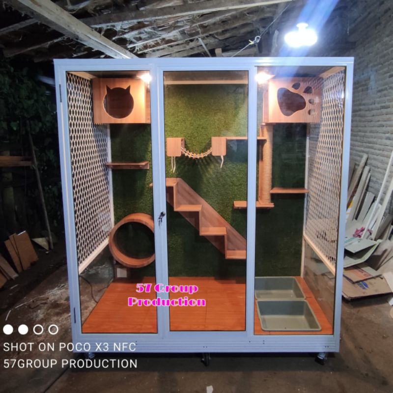 Cathome room kandang kucing besar pintu sliding rumah kucing aluminium alumunium rumput sintetis