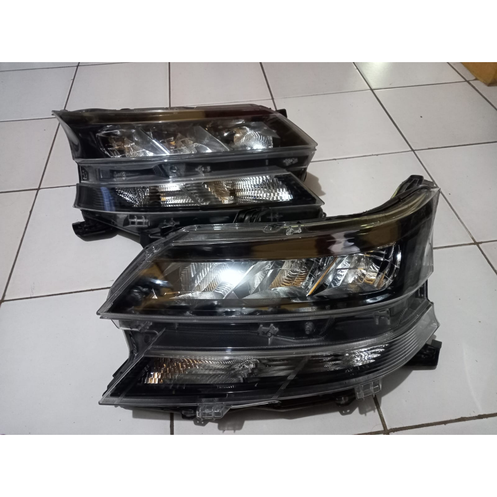Headlamp Avanza Xenia 2019 tingkat
