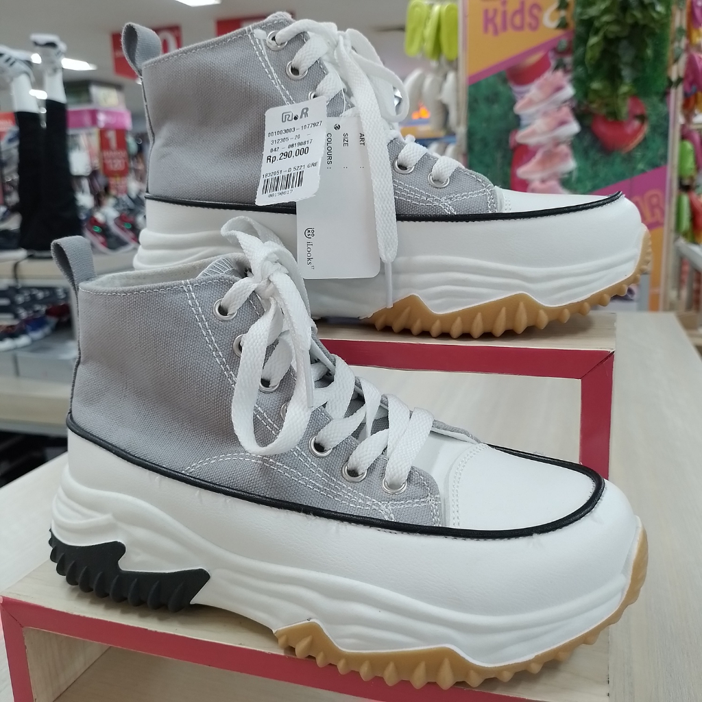 RAMAYANA SEPATU ILOOKS