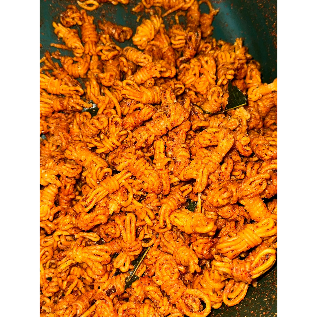 

Mie gulung viral ecer 220gr