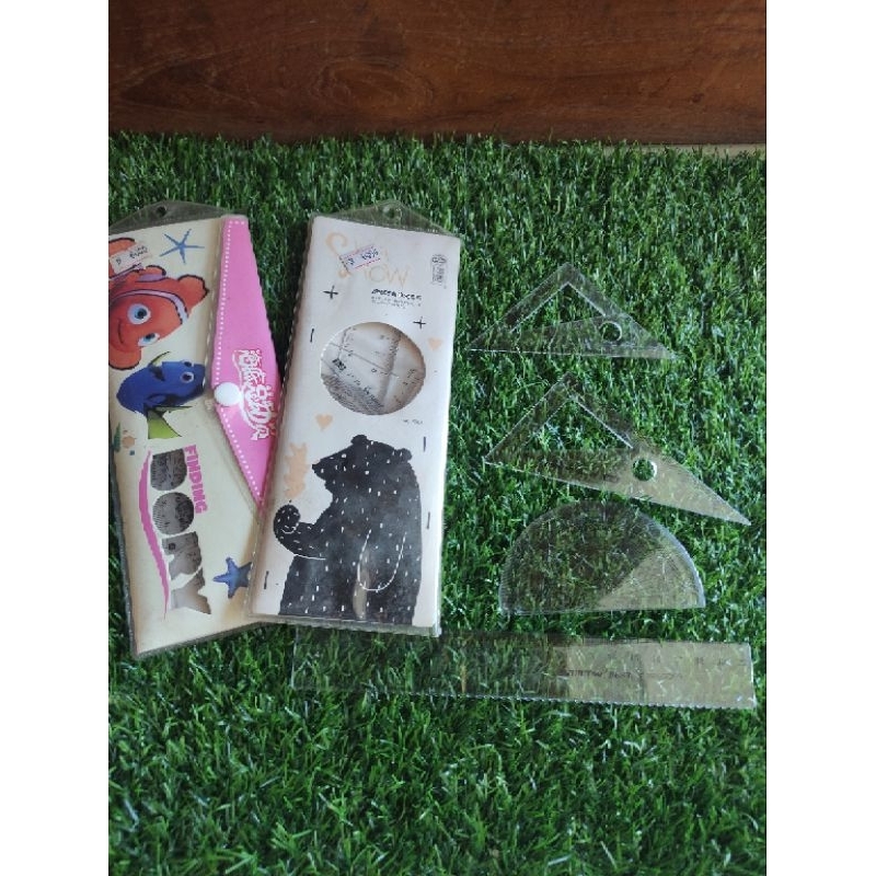 

PENGGARIS SET