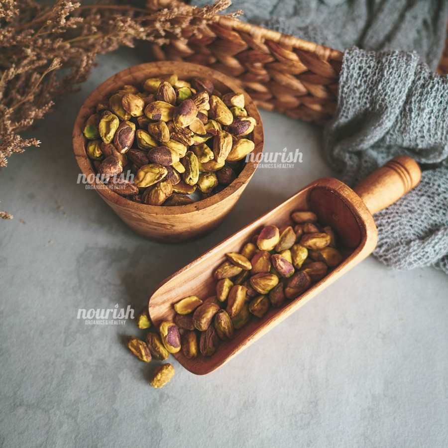 

Kacang Pistachio Panggang 500gr (tanpa cangkang)-Jakut