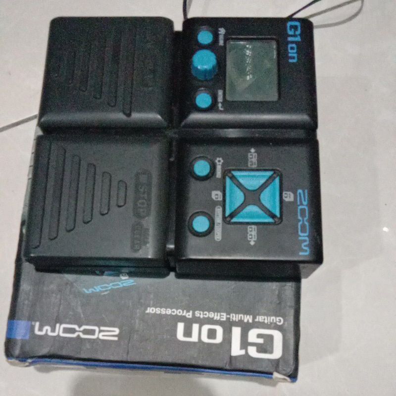 efek gitar zoom g1on